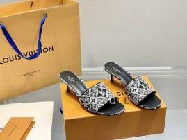 Picture of Louis Vuitton Shoes _SKULVsz34-41LL010112436